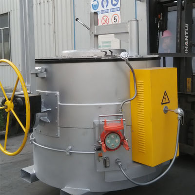 Độ chính xác cao ± 1 °C Độ chính xác điều khiển nhiệt độ Bộ giữ lò nhôm với hệ thống điều khiển PLC