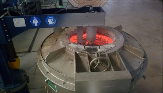Graphite Rotor vật liệu nhôm máy khử khí với dung lượng 600kg và nguồn cung cấp điện 220V / 380V