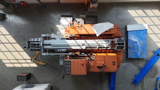 Xe chuyển lò điện hoàn toàn với điều khiển thông minh để làm sạch an toàn và tiêm luồng xoay