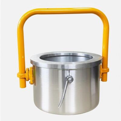 Heat Resistant Handles and Secure Locking Mechanism Molten Aluminum Transfer Ladles with Smooth Surface Finish