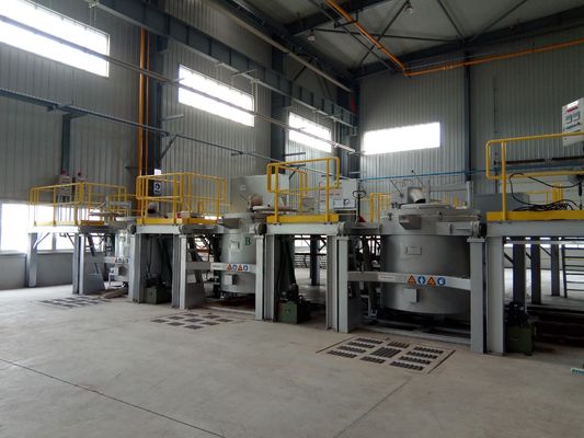 Hoạt động im lặng Lò đúc gelectric Lò nung chảy nhôm 800K Nghiêng thủy lực