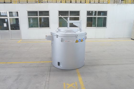 Màu vàng nhạt 800KG Lò tổ chức Đúc cảm ứng Nhôm nóng chảy cho LPD